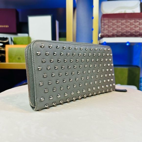 Rare Prada Studded Gray Leather Large Organizer Zip Around Wallet - Picture 4 of 12
